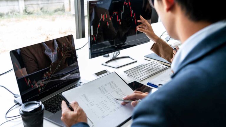 Checking RoboForex Broker Review Is A Must In Trading